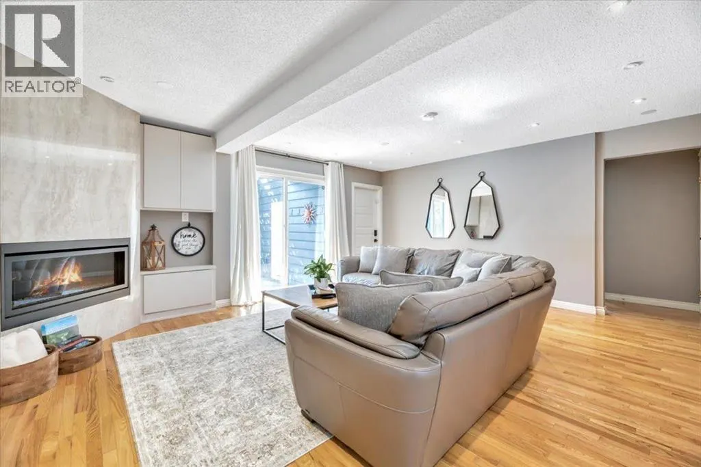 15 Brazeau Crescent SW