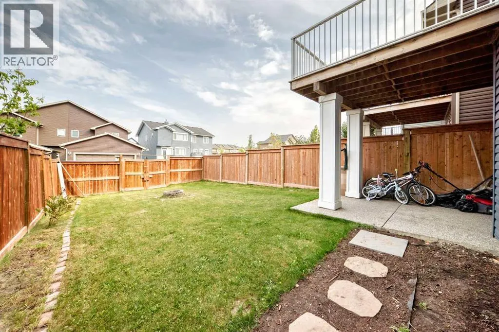 15 Evanscrest Way