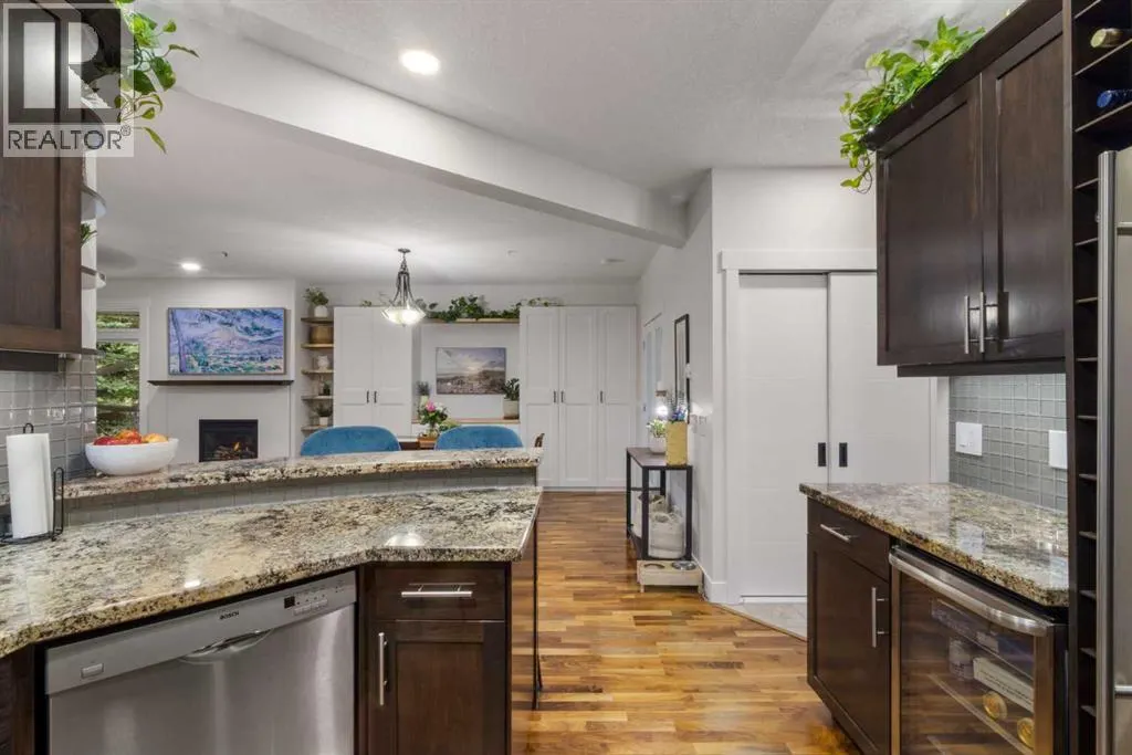 104, 8 Hemlock Crescent