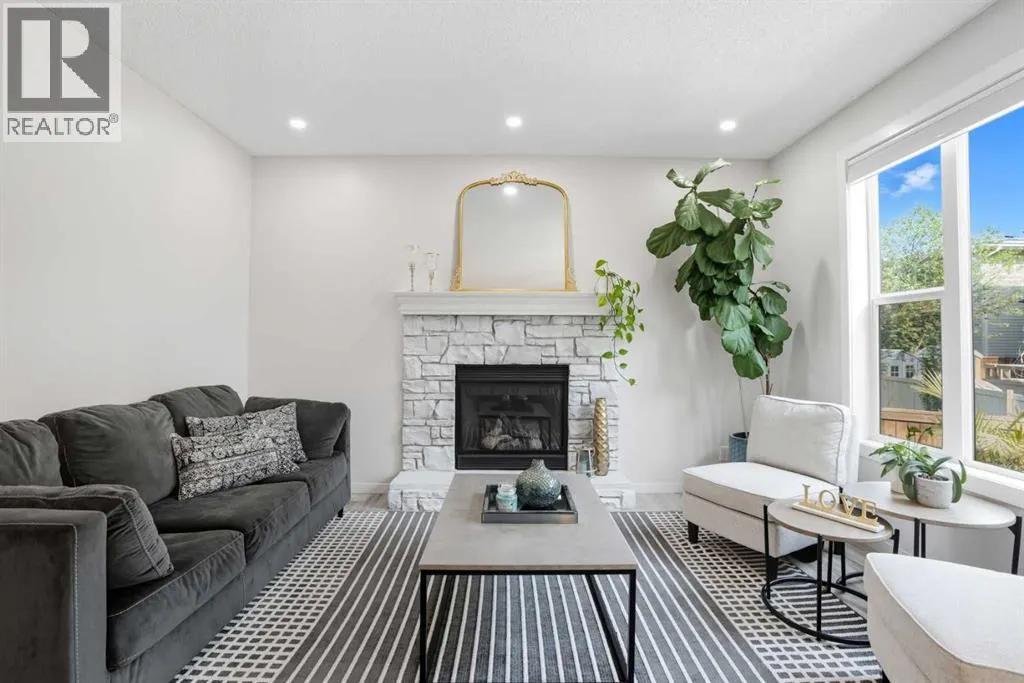 270 Everoak Drive SW