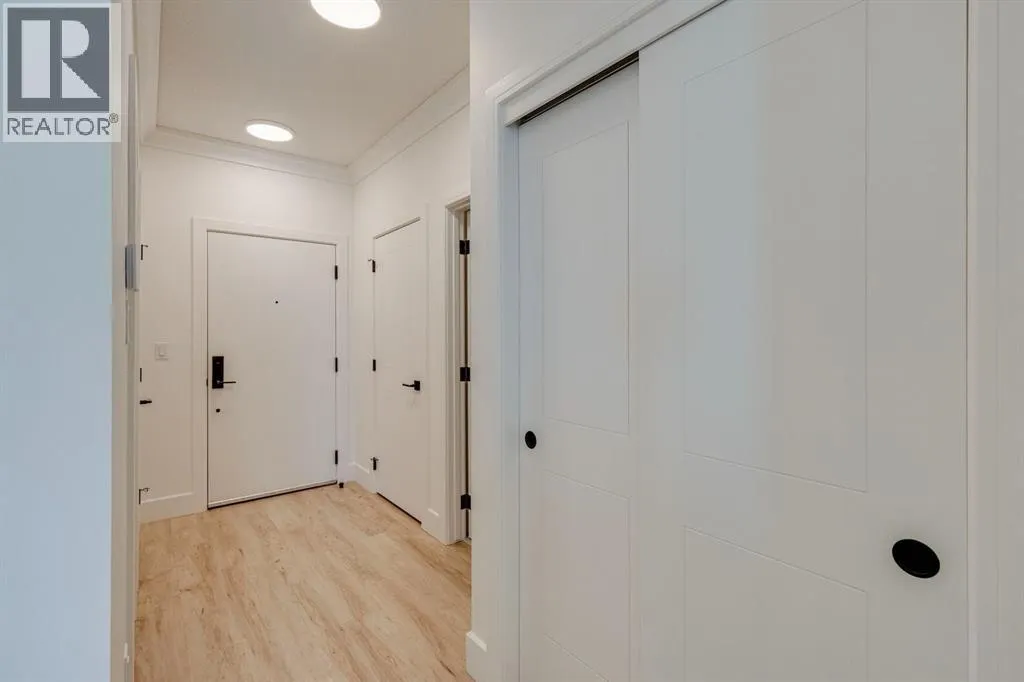 214, 370 Dieppe Drive SW