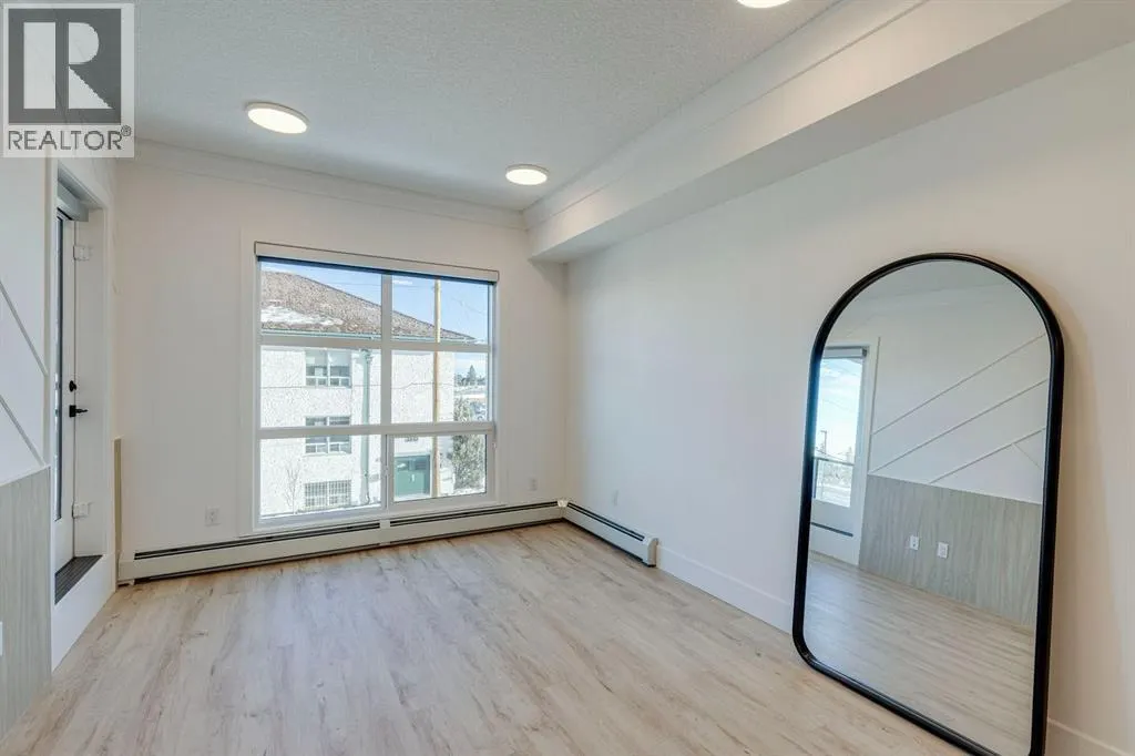 214, 370 Dieppe Drive SW