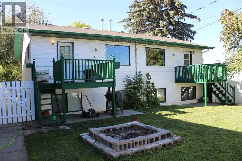 428 & 430 3 Street W
