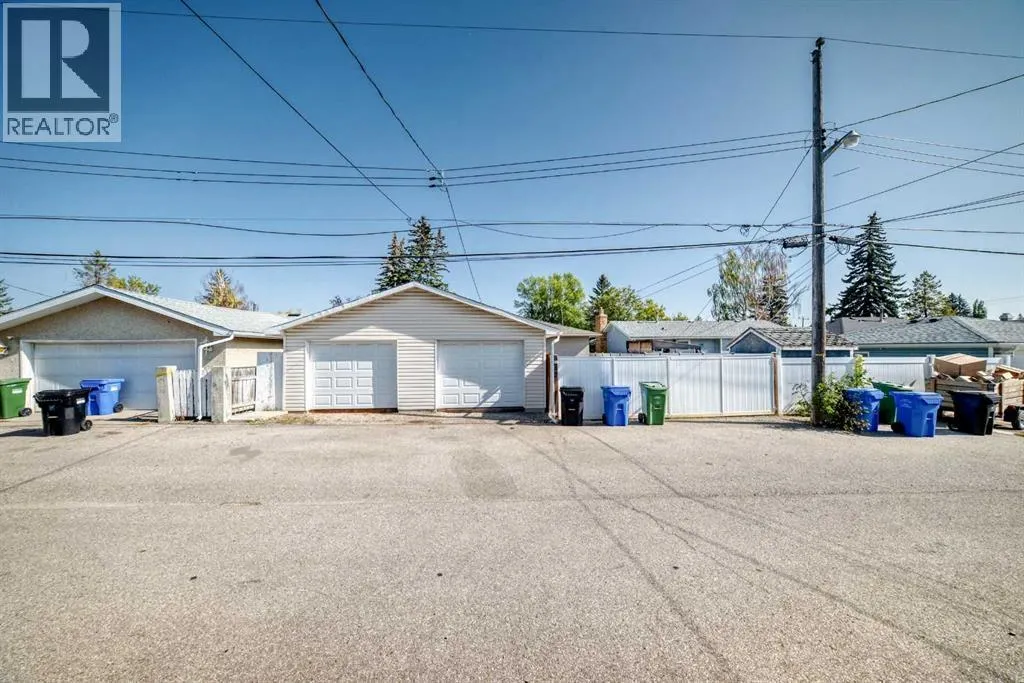 727 macleay Road NE