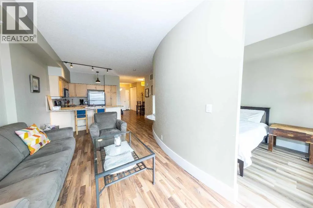 712, 205 Riverfront Avenue SW
