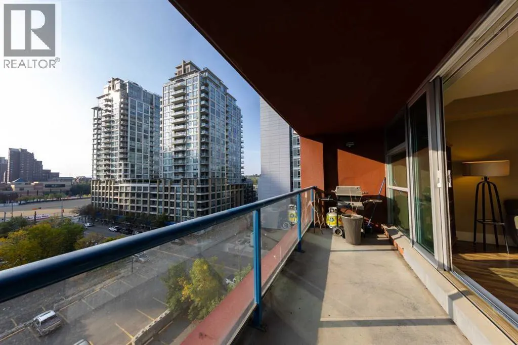 712, 205 Riverfront Avenue SW