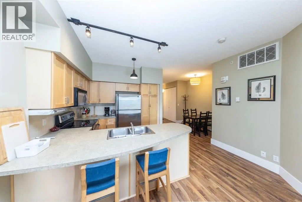 712, 205 Riverfront Avenue SW