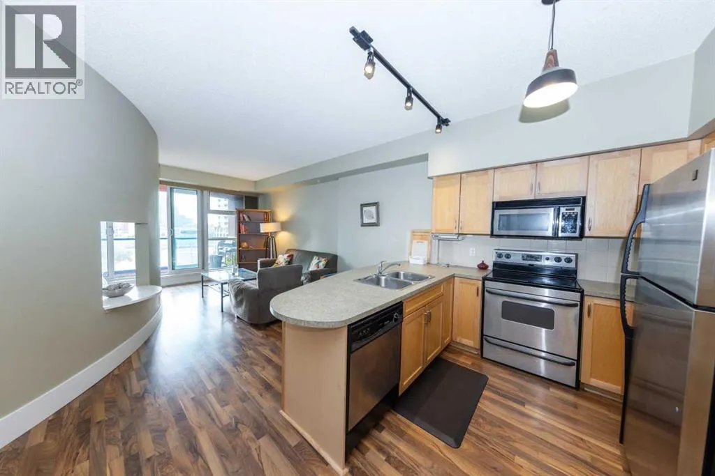 712, 205 Riverfront Avenue SW