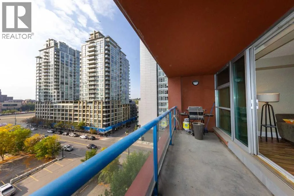 712, 205 Riverfront Avenue SW
