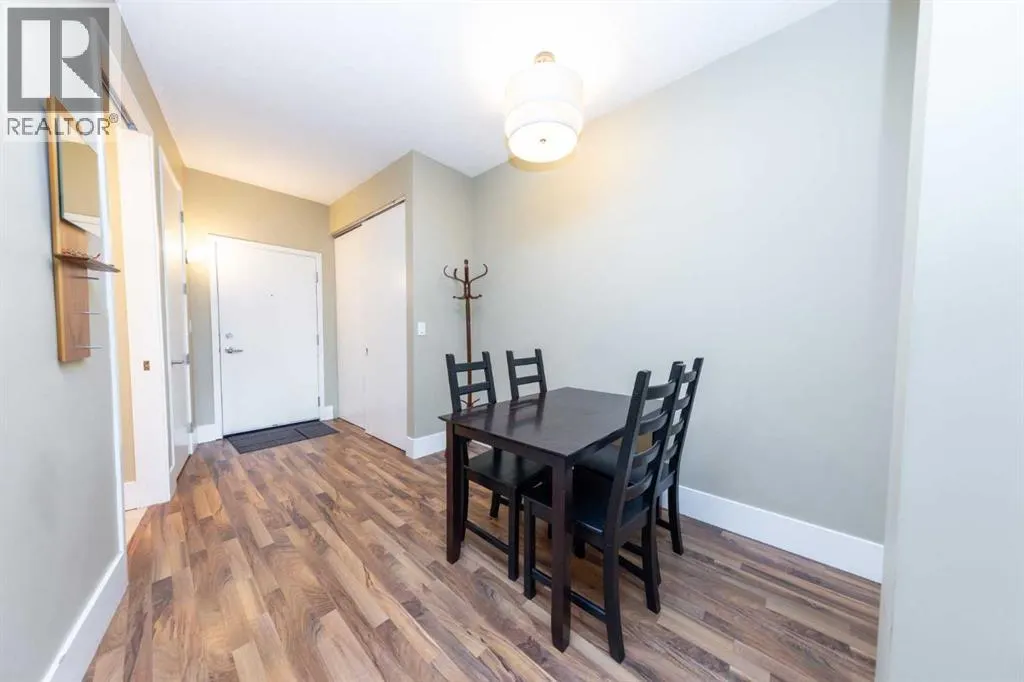 712, 205 Riverfront Avenue SW