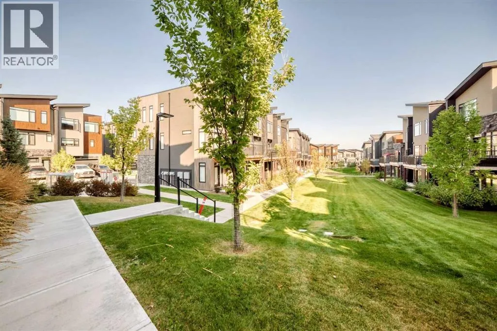 17 Royal Elm Green NW