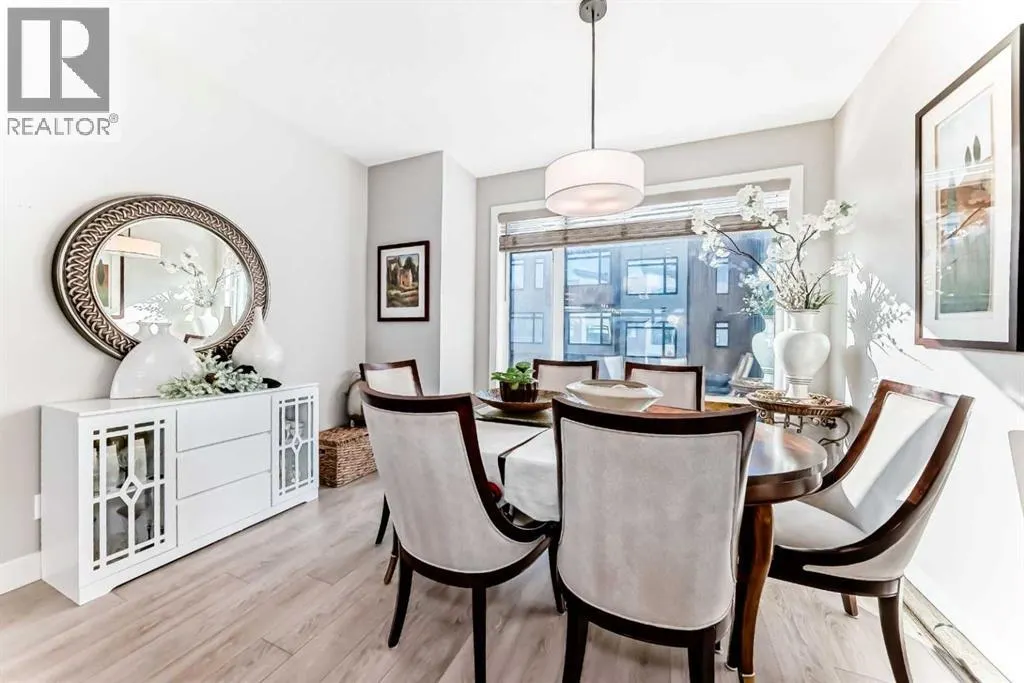 17 Royal Elm Green NW