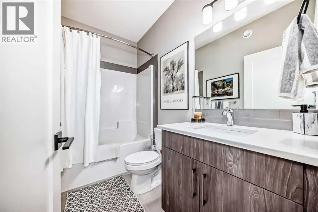 17 Royal Elm Green NW