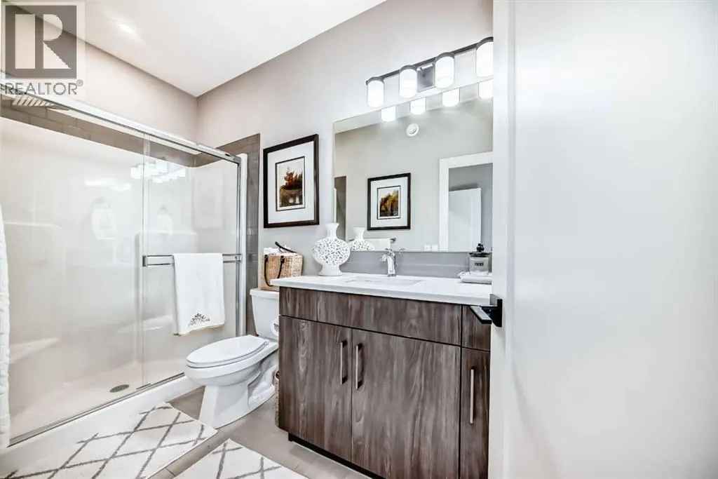 17 Royal Elm Green NW