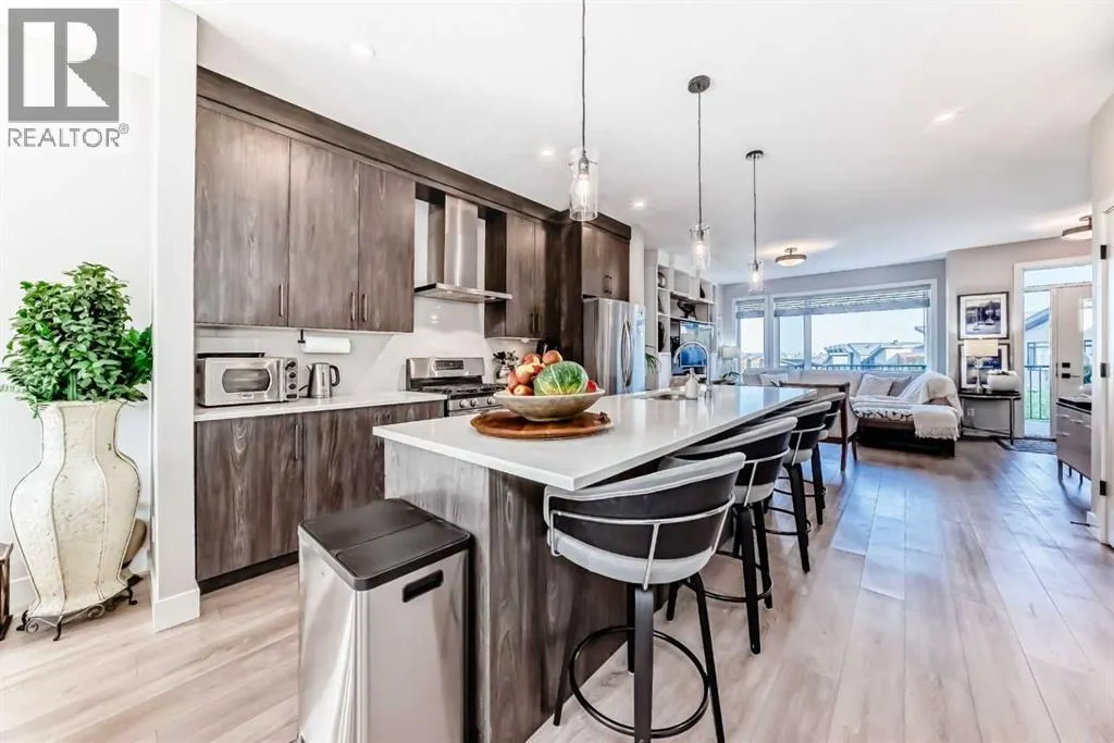 17 Royal Elm Green NW