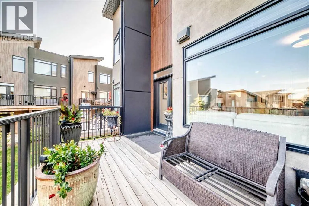 17 Royal Elm Green NW