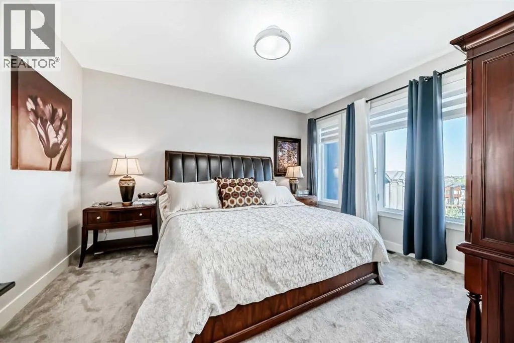 17 Royal Elm Green NW