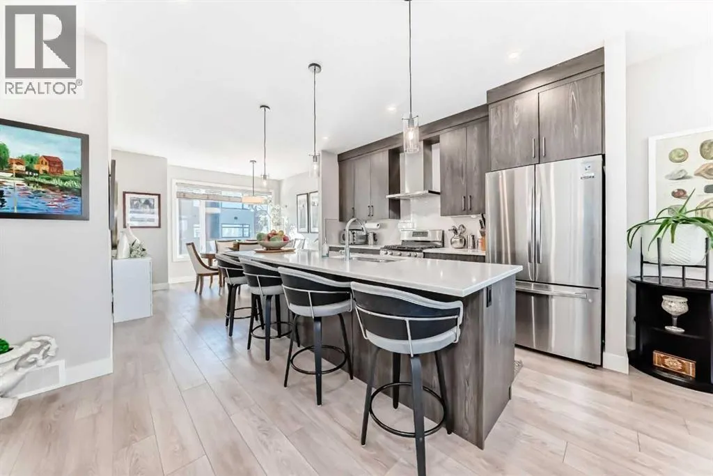 17 Royal Elm Green NW