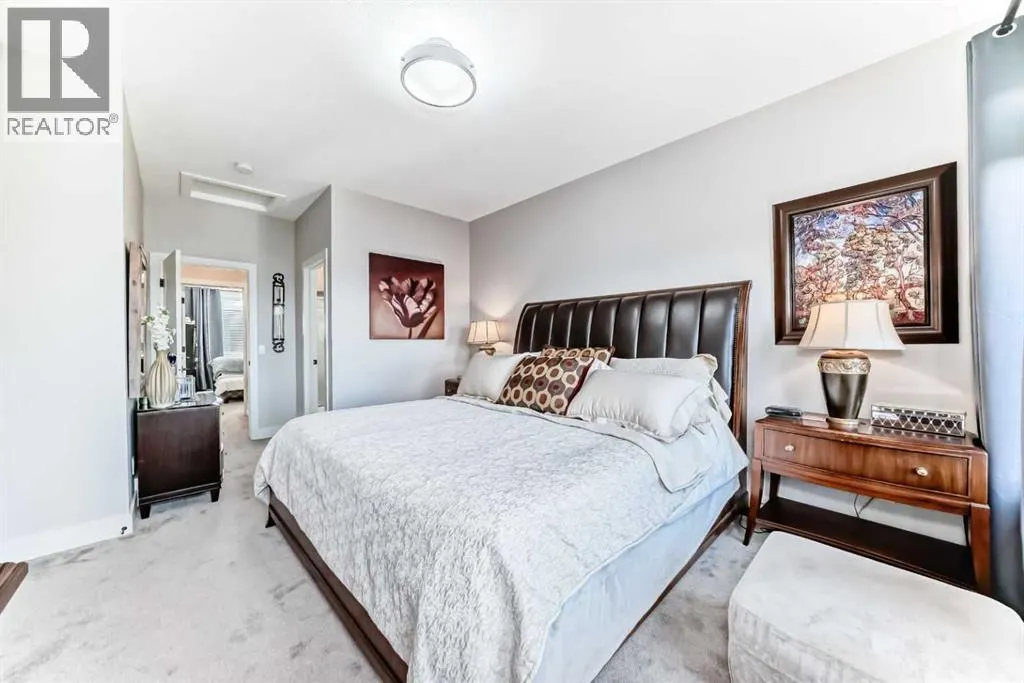 17 Royal Elm Green NW