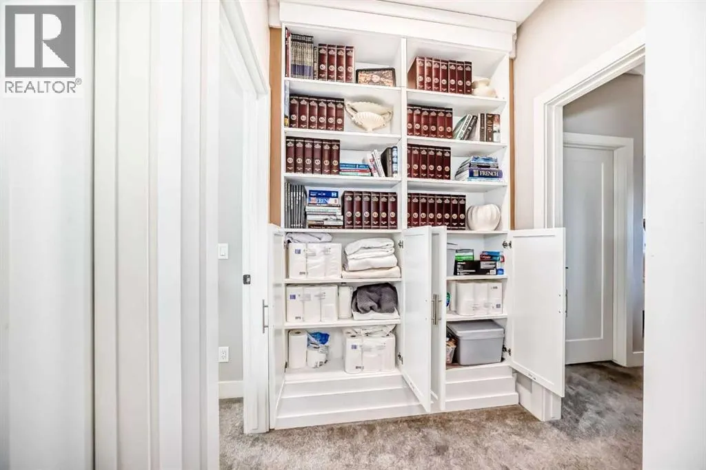 17 Royal Elm Green NW