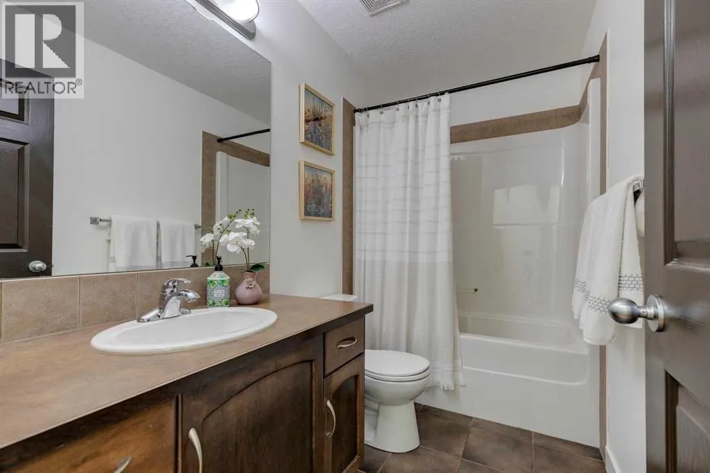 107 Aspen Stone Crescent SW