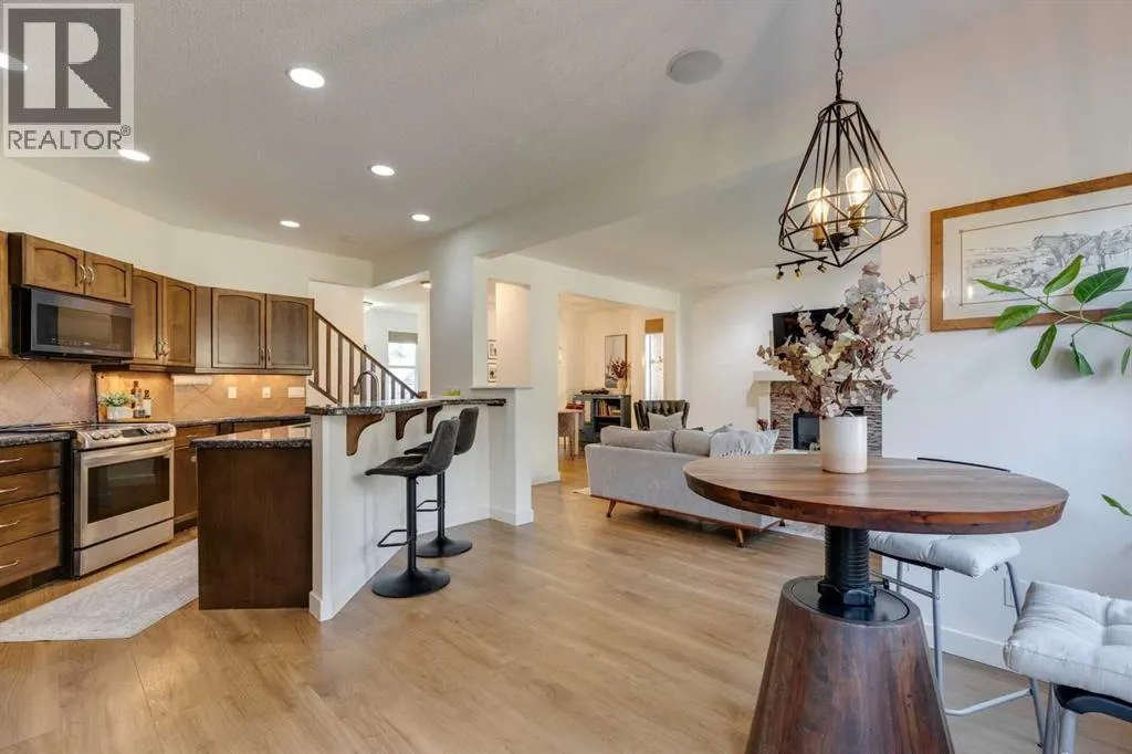 107 Aspen Stone Crescent SW