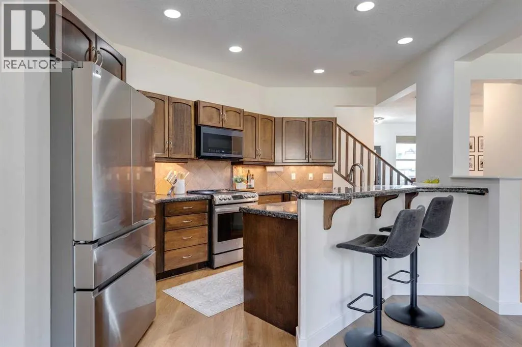 107 Aspen Stone Crescent SW