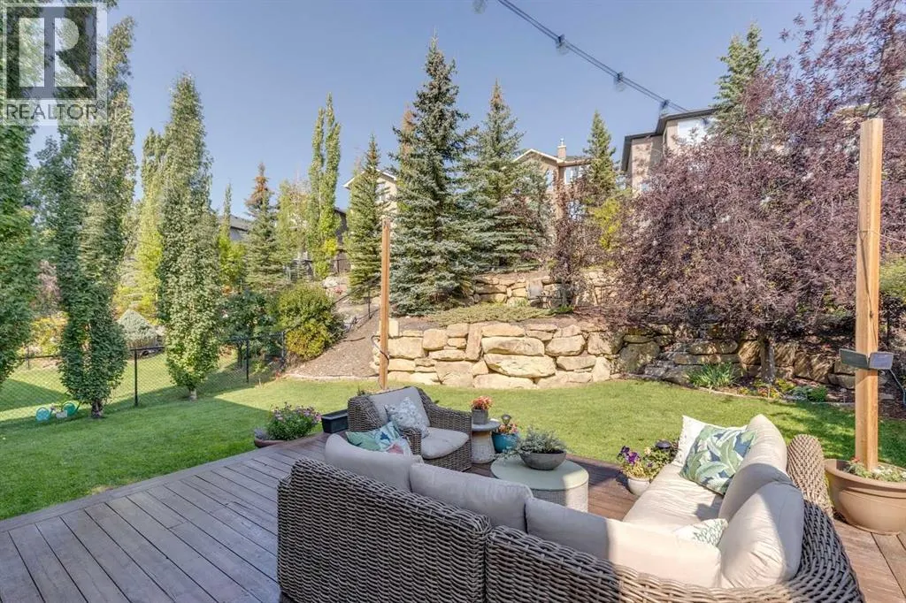 107 Aspen Stone Crescent SW
