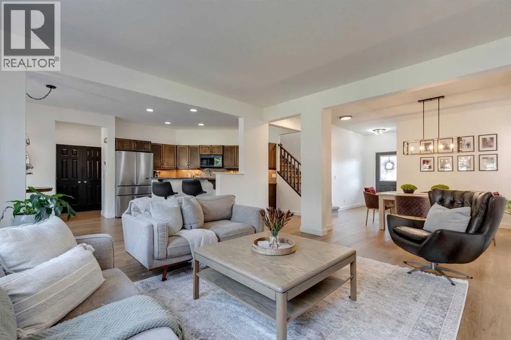107 Aspen Stone Crescent SW