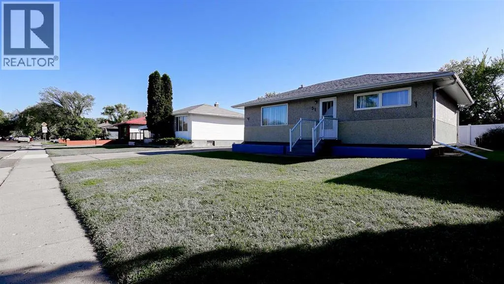 51 Connaught Drive SW