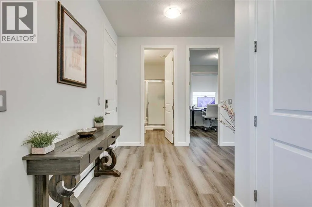 1112 Chinook Gate Bay SW