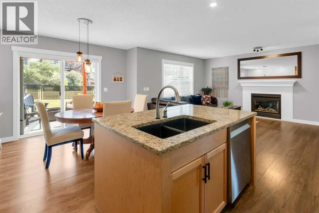 230 Evanscreek Court NW