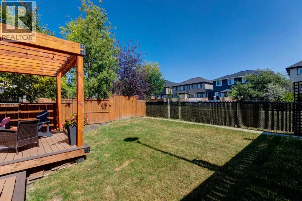 230 Evanscreek Court NW