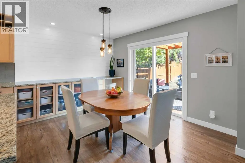 230 Evanscreek Court NW