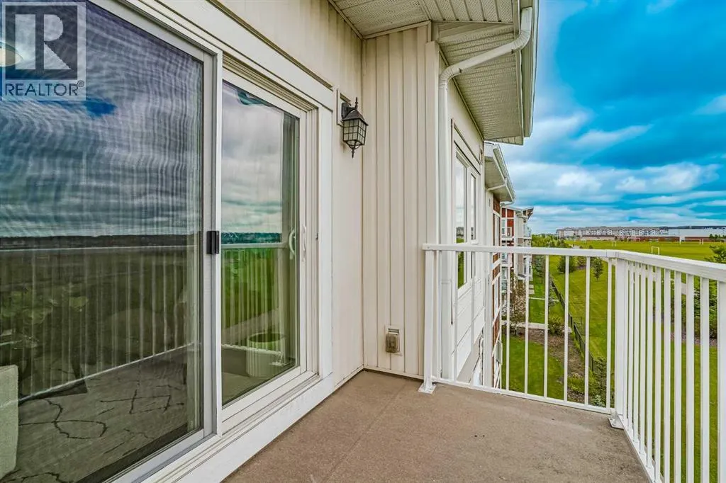 7404, 302 Skyview Ranch Drive NE