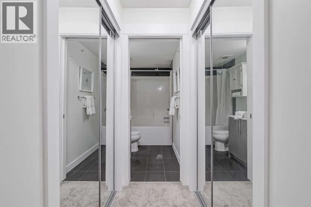 7404, 302 Skyview Ranch Drive NE