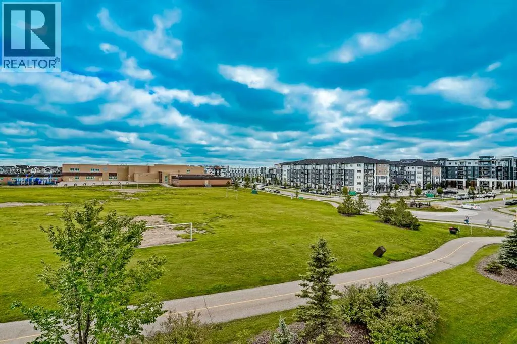 7404, 302 Skyview Ranch Drive NE