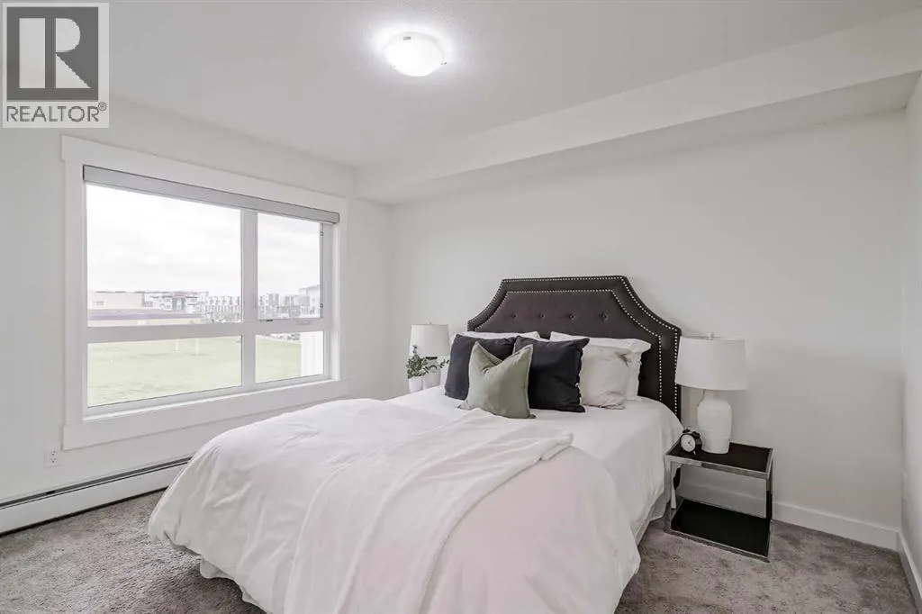 7404, 302 Skyview Ranch Drive NE