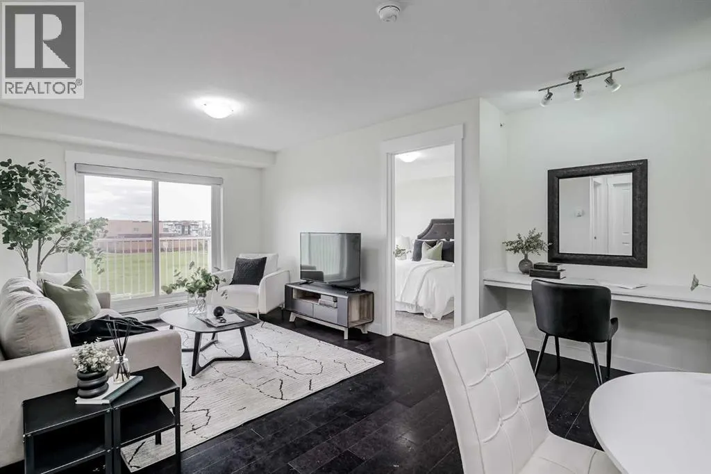 7404, 302 Skyview Ranch Drive NE