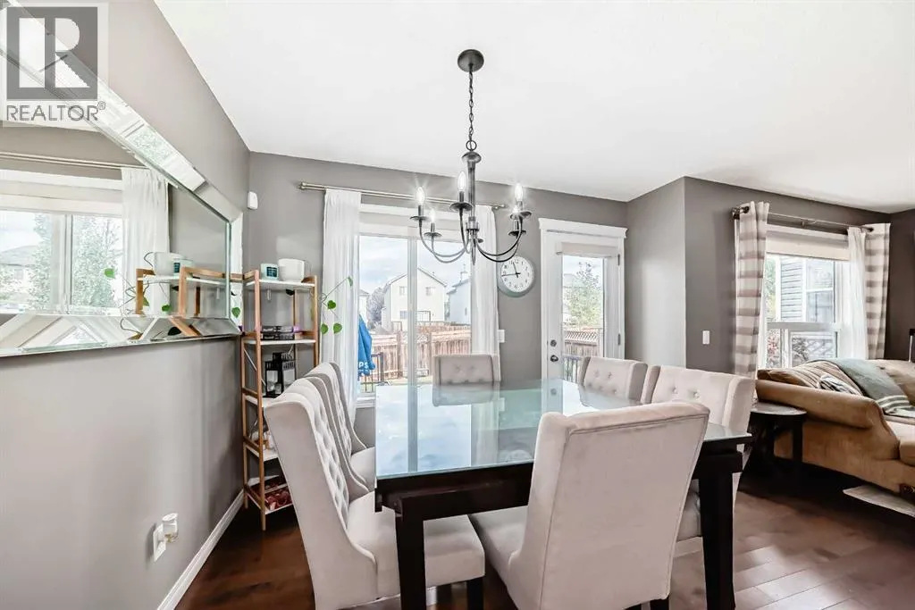 127 Covepark Green NE