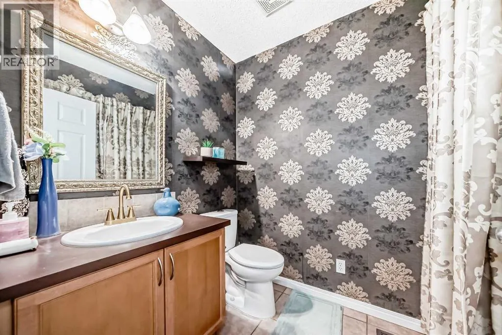 127 Covepark Green NE