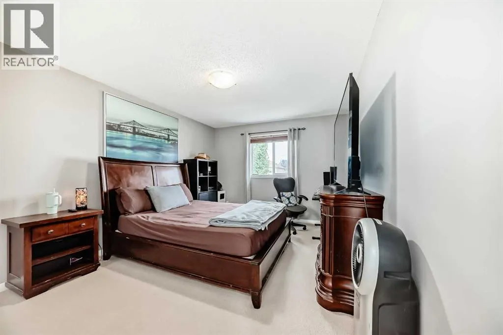 127 Covepark Green NE