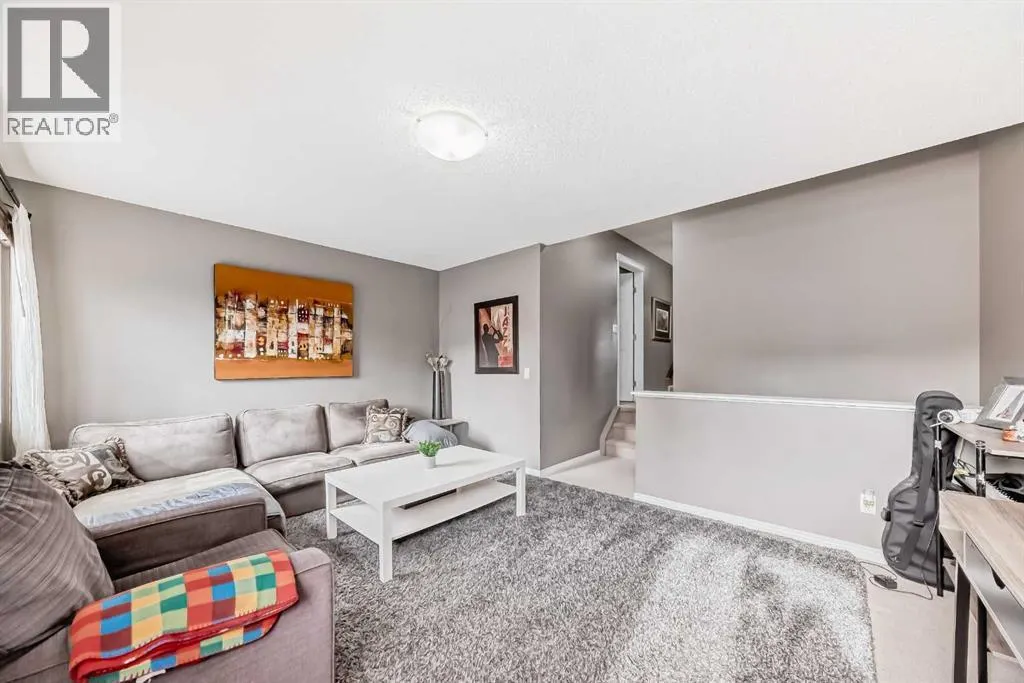 127 Covepark Green NE
