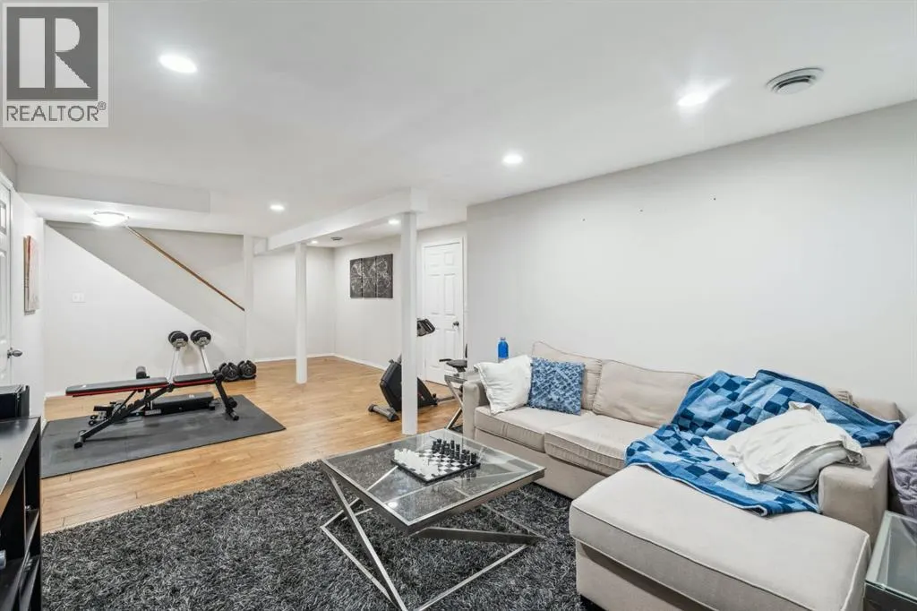 79 Woodbrook Road SW