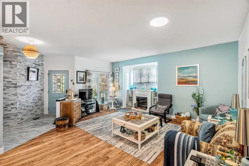 258 Chaparral Court SE