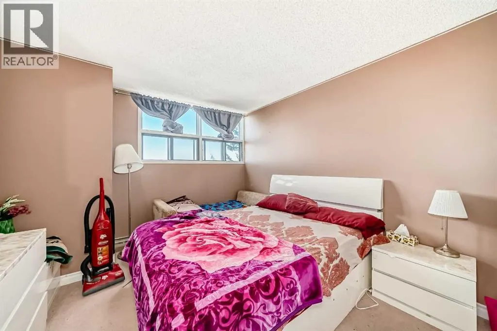623, 30 Mchugh Court NE