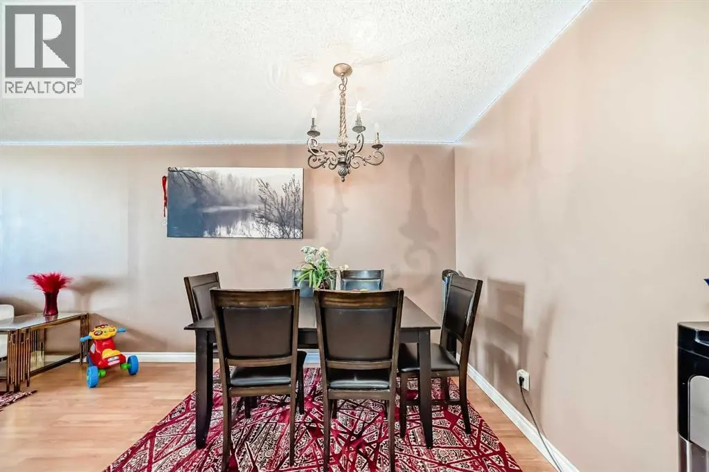 623, 30 Mchugh Court NE