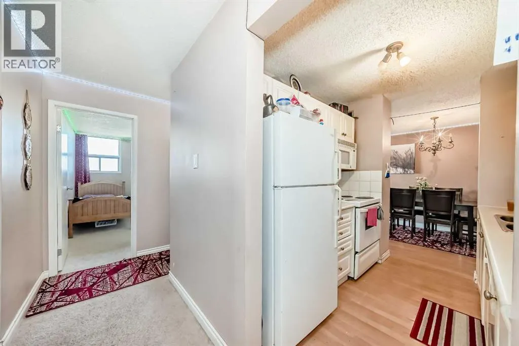 623, 30 Mchugh Court NE