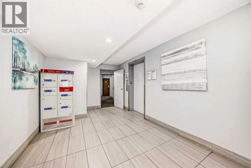 623, 30 Mchugh Court NE