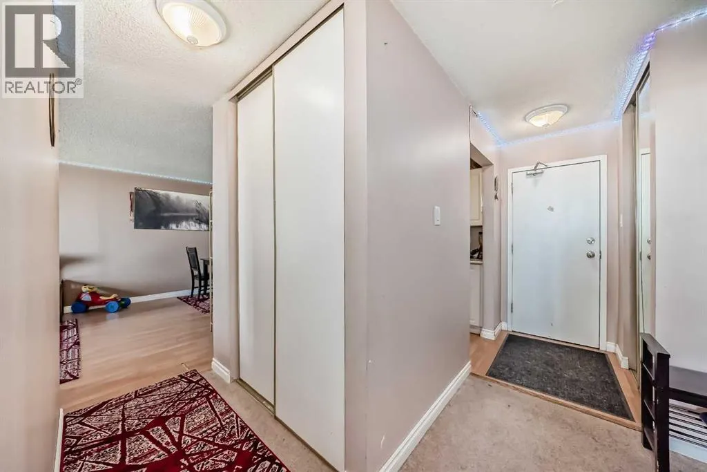 623, 30 Mchugh Court NE